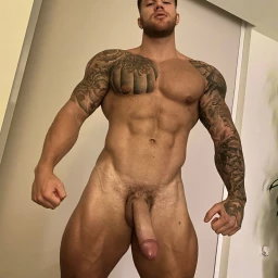 Photo by FilouFitt with the username @FilouFitt, who is a star user,  March 30, 2024 at 6:03 PM. The post is about the topic Gay Amateur and the text says 'Happy Saturday Men! Follow me and come say hi!'