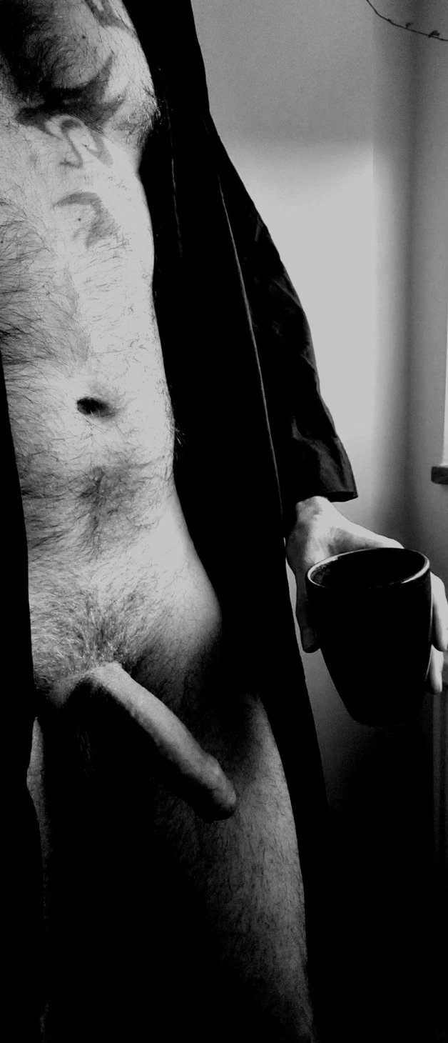 Photo by Goodmornings with the username @Goodmornings, who is a verified user,  March 20, 2024 at 8:54 AM. The post is about the topic Amateur hour and the text says '#amateurblackandwhite #nudemale'