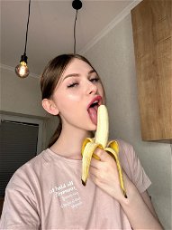 Photo by Mia.ts with the username @Mia.ts, who is a star user,  May 17, 2024 at 6:02 AM. The post is about the topic Trans and the text says 'Can I lick your banana?'