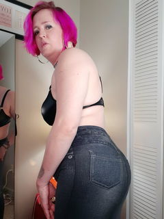 Photo by Kennedy Channing with the username @kennedy36dd, who is a star user,  November 30, 2024 at 5:00 PM. The post is about the topic MILFS and the text says 'LINKS ARE IN BIO 👄

💙OF: kennedy36dd 

~💜Manyvids.com: Kennedy Channing
XXX ^^^^

ONLYFANS CONTAINS...
💥Sexy dancing
💥Lingerie
💥Sexy pics (some nudes and pussy shots), 💥Solo
💥Oil play
💥Mini tease videos
💥XXX
💥Try ons
💥Shower 🚿..'