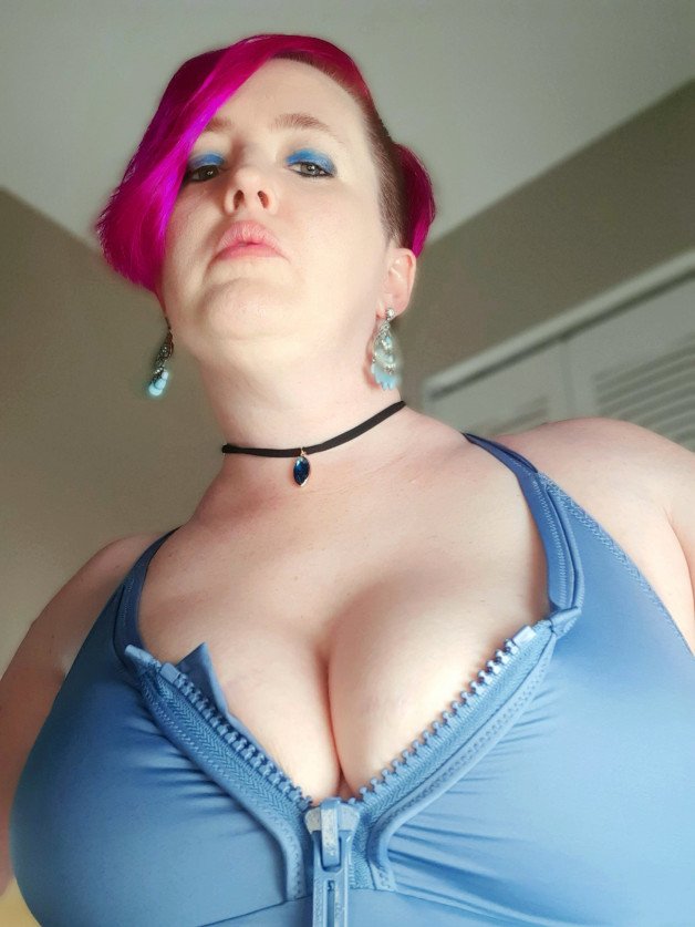 Photo by Kennedy Channing with the username @kennedy36dd, who is a star user,  September 16, 2024 at 8:30 AM. The post is about the topic MILF and the text says '💗 You do as I say 💙

LINKS ARE IN BIO💝

💙OF: kennedy36dd 

~💜Manyvids.com: Kennedy Channing
XXX ^^^^

ONLYFANS CONTAINS...
💥Sexy dancing
💥Lingerie
💥Sexy pics (some nudes and pussy shots), 💥Solo
💥Oil play
💥Mini tease videos
💥XXX
..'