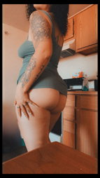 Photo by PrettyTatted with the username @PrettyTatted, who is a verified user,  April 11, 2024 at 7:40 PM. The post is about the topic MILF and the text says 'Let me Tease You 🫣💦'