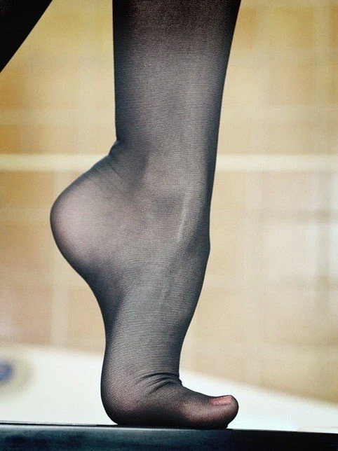 Photo by HotPantyhoseNylon with the username @HotPantyhoseNylon,  March 24, 2024 at 1:51 PM. The post is about the topic Pantyhose