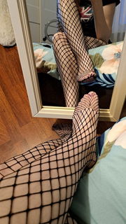 Photo by Lady inari with the username @Ladyinari, who is a star user,  September 20, 2024 at 12:58 PM. The post is about the topic Sexy Feet and the text says 'Do you want me to send you more photos? Write soon! https://fans.ly/r/Lady_inari'