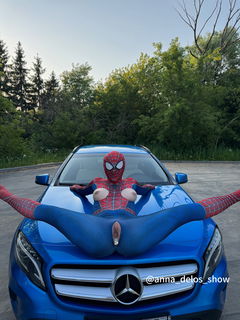 Photo by annadelosshow with the username @annadelosshow, who is a star user,  July 14, 2024 at 9:51 AM. The post is about the topic Cosplay Cuties and the text says 'Can you give a ride to spiderwoman?'