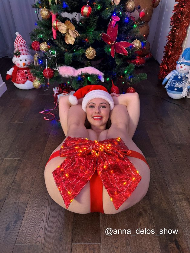 Photo by annadelosshow with the username @annadelosshow, who is a star user,  December 8, 2024 at 12:49 AM. The post is about the topic Best Porn Pics and the text says 'Have you been a good boy this year?😉'