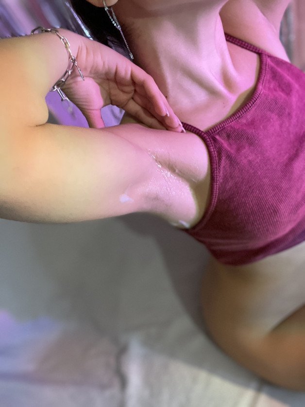 Photo by naughtymolly with the username @naughtymolly, who is a star user,  September 18, 2024 at 10:29 AM. The post is about the topic Cum Sluts and the text says 'What would you like to do with my armpits?'