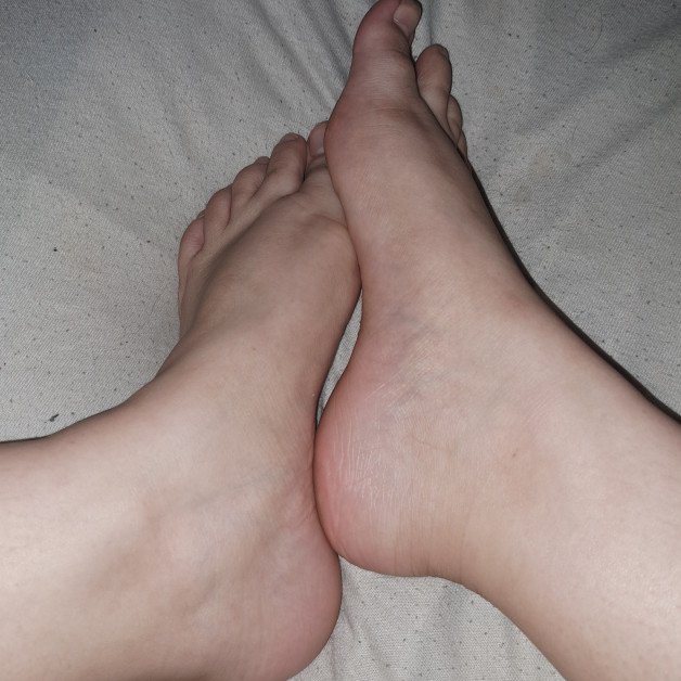 Photo by Little toni ❤️ with the username @Littletoni, who is a verified user,  June 30, 2024 at 10:41 AM and the text says 'Someone wants to see my feet there you go what would you do with them'