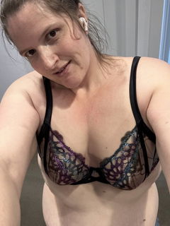 Photo by RavenExposed with the username @RavenExposed, who is a star user,  October 22, 2024 at 11:38 PM and the text says 'Love this bra!'