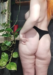 Photo by Secretsofapplepie with the username @Secretsofapplepie, who is a star user,  December 14, 2024 at 2:05 PM. The post is about the topic Ass and the text says 'kiss my pale ass😘'