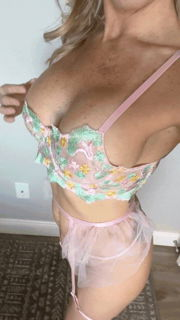 Photo by Sierra Mist with the username @hotwifesierra, who is a star user,  June 29, 2024 at 1:23 AM. The post is about the topic MILF and the text says 'I need some help rubbing my body'