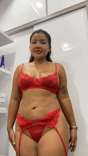 Photo by Clara Exo with the username @ClaraExo, who is a star user,  August 21, 2024 at 1:54 AM. The post is about the topic Hotwife and the text says 'describe my mom bod in naughty words'