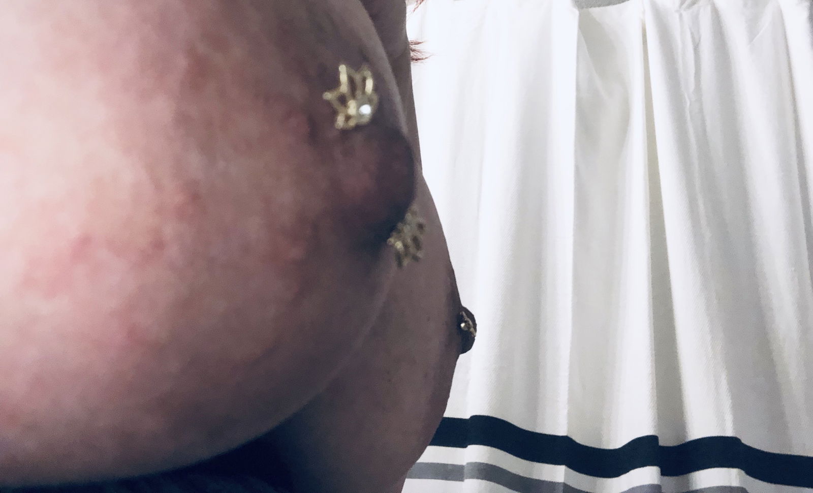 Watch the Photo by IrishMermaid with the username @IrishMermaid, posted on June 9, 2019. The post is about the topic Pierced Nipples. and the text says 'Tease them please'