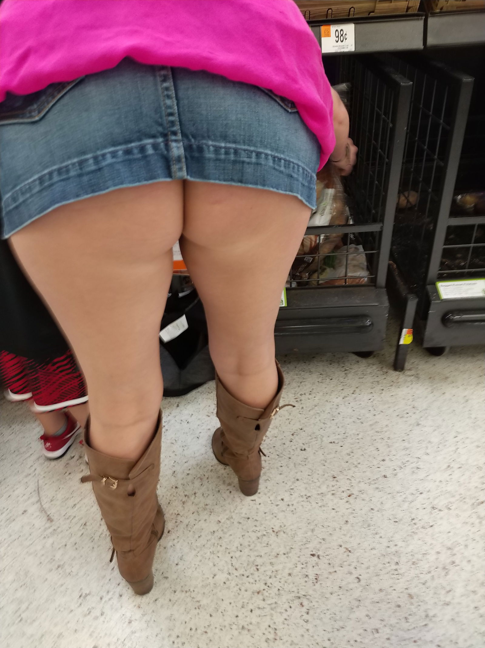 Album by Lookingfor39 with the username @Lookingfor39,  June 23, 2019 at 12:45 AM. The post is about the topic Flashers and Public Nudes and the text says 'Lil flashing while shopping.
Babygurl 😍 😘'