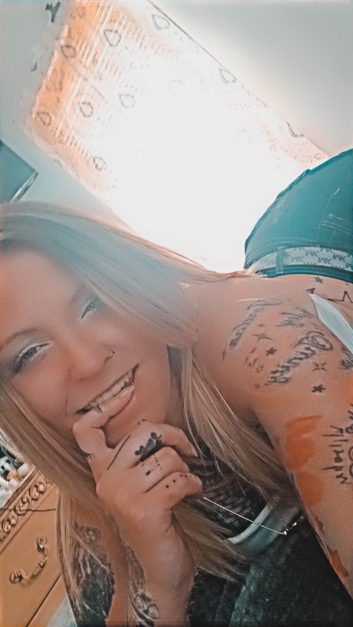 Album by NicoleThrills63 with the username @NicoleThrills63, who is a verified user,  June 19, 2024 at 1:32 PM. The post is about the topic Amateurs and the text says 'Want to help me with my oral fixation? https://x.com/NicoleThrills'