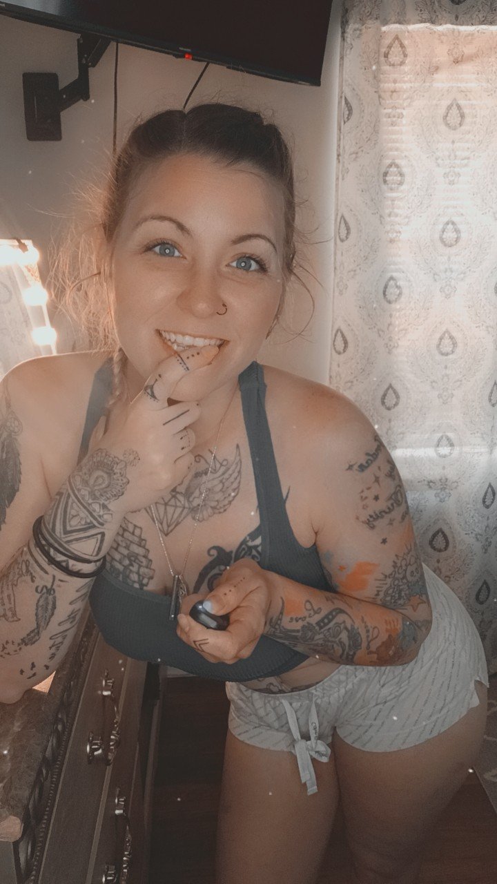 Album by NicoleThrills63 with the username @NicoleThrills63, who is a verified user,  June 19, 2024 at 1:32 PM. The post is about the topic Amateurs and the text says 'Want to help me with my oral fixation? https://x.com/NicoleThrills'