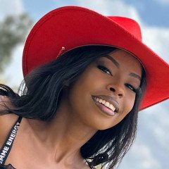 Visit Petite Ebony Naomi's profile