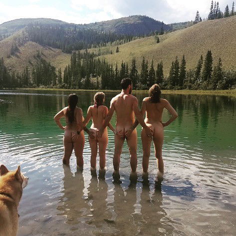 Photo by WangoTango with the username @WangoTango,  September 12, 2017 at 12:41 PM and the text says 'naturalswimmingspirit:

samanthajeanmarriott
And then this happened. #skinnydipping #yukon #whitebums #sunsoutbunsout #tanlines #brrrbabes #curiouspup #squadgoals #yellowknifedoesdawson @lucy_caboose @borealblondebrittany @shes.only.happy.in.the.sun'