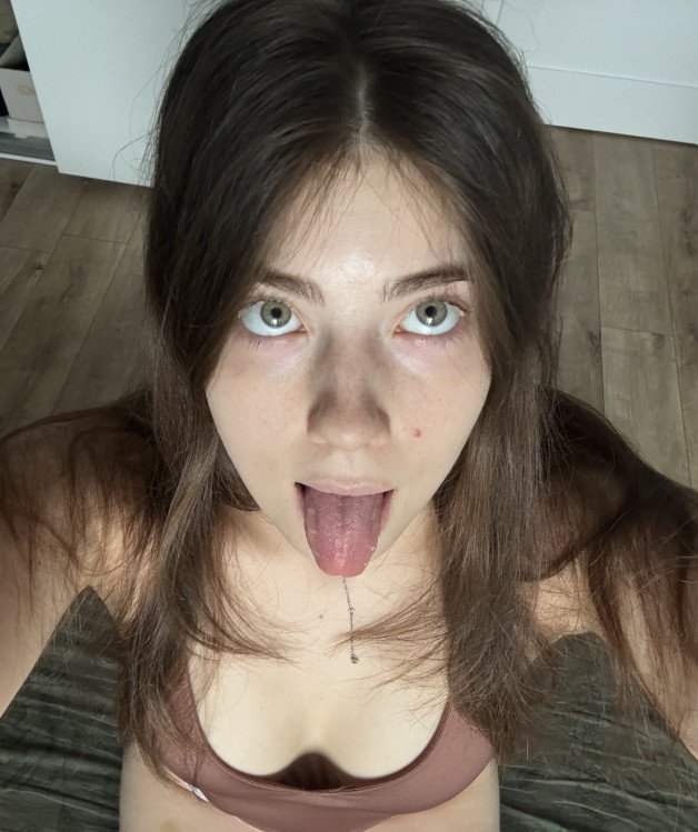 Photo by chloecutie with the username @chloecutie, who is a star user,  September 12, 2024 at 6:07 AM. The post is about the topic ahegao and the text says 'good morning🌅💪'