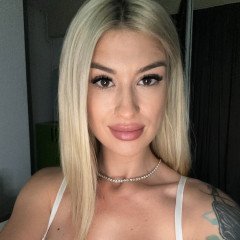 Visit LaurennHoneyLJ's profile on Sharesome.com!