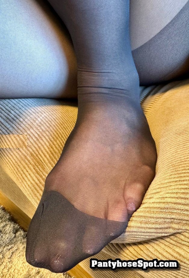 Photo by Pantyhose Feet with the username @PantyhoseFeet, who is a verified user,  August 25, 2024 at 12:00 PM. The post is about the topic Pantyhose Feet