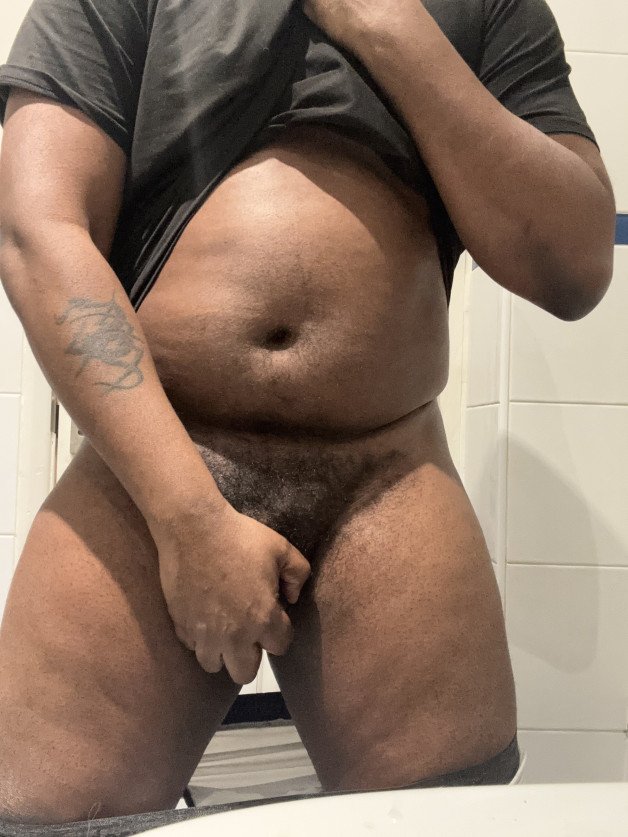 Photo by Dadbod2020 with the username @Dadbod2020, who is a verified user,  December 14, 2024 at 3:43 PM and the text says 'Move my hand away and start sucking 
#bbc #black'