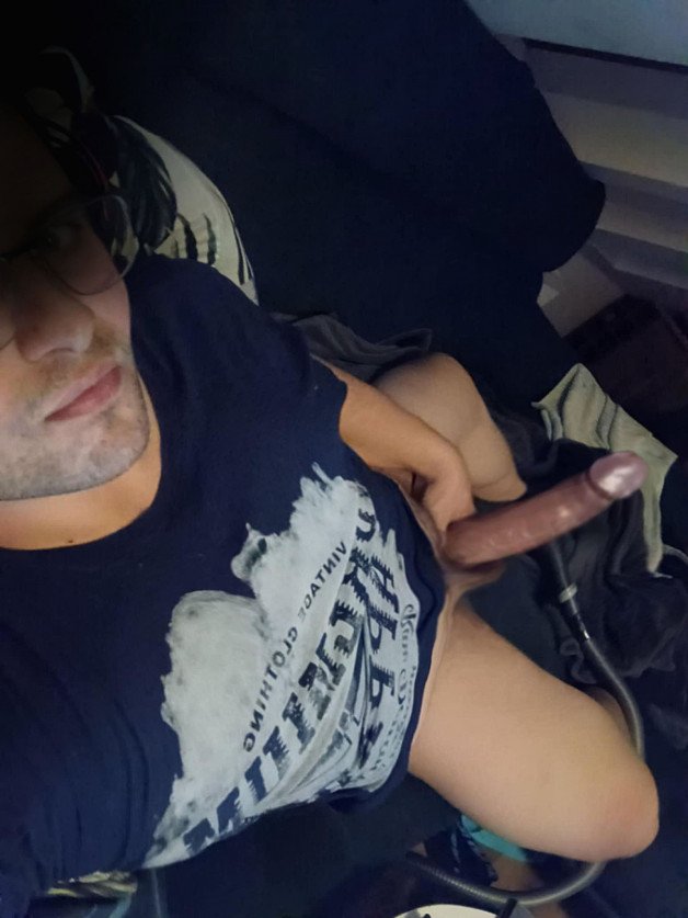 Photo by hungryCock1992 with the username @hungryCock1992, who is a verified user,  November 9, 2024 at 9:52 PM. The post is about the topic Amateur selfies and the text says 'ride?'