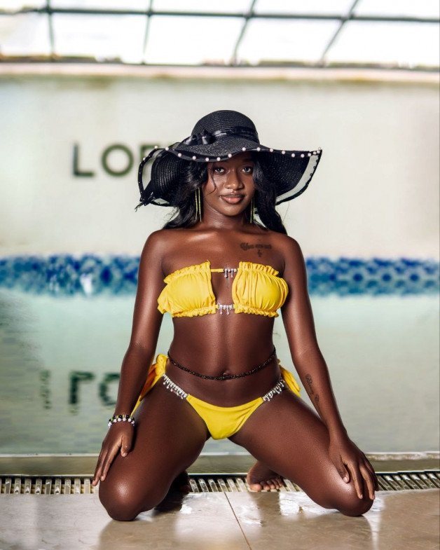 Photo by Ebony Tamara Fierce with the username @ebonytammy, who is a star user,  December 3, 2024 at 6:15 PM. The post is about the topic Black Beauties and the text says 'like from the cover of a magazine🧘‍♀️🥰
#model #blackgirl'