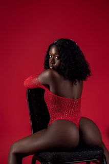 Photo by Ebony Tamara Fierce with the username @ebonytammy, who is a star user,  October 23, 2024 at 7:04 PM. The post is about the topic Black Beauties and the text says 'Spank me daddy😈💦💦 Ur girl wants to play with u
#ass #peach'