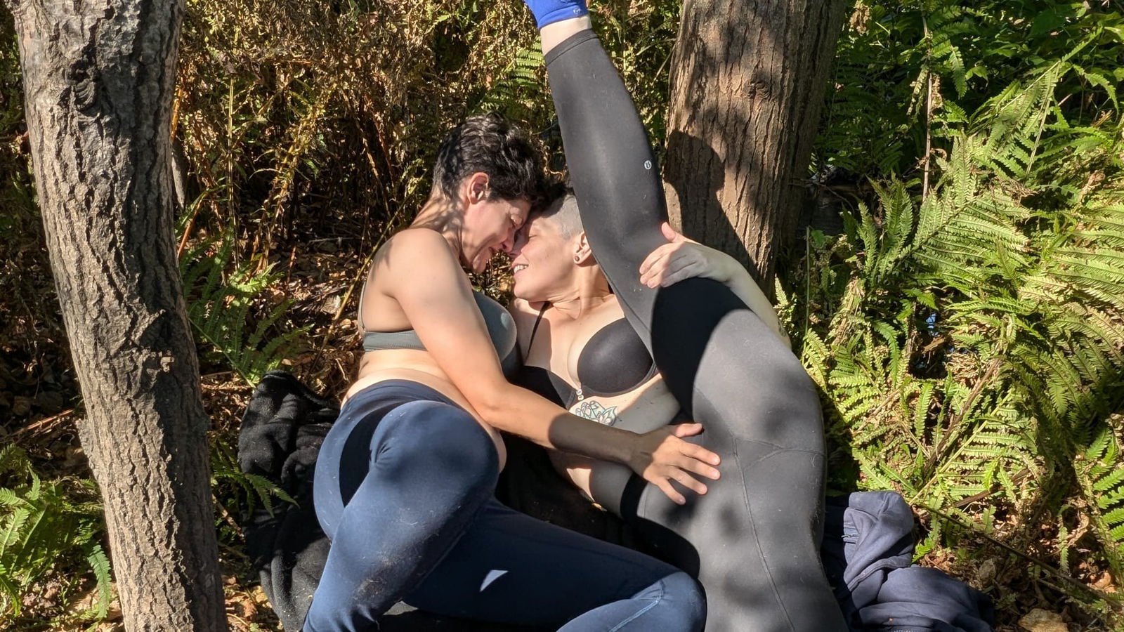 Album by SensuuElles with the username @SensuuElles, who is a verified user,  September 16, 2024 at 8:46 PM. The post is about the topic Amateurs and the text says 'Do you like yoga???'