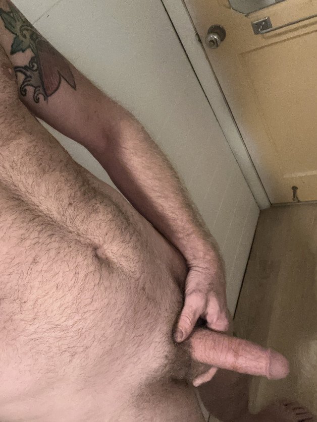 Photo by BadHabits1736 with the username @BadHabits1736, who is a verified user,  September 18, 2024 at 9:52 AM. The post is about the topic Rate my pussy or dick and the text says 'Let me know..'