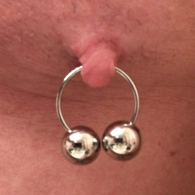 Photo by Pattioxxx with the username @Pattioxxx, who is a verified user,  September 18, 2024 at 11:33 AM and the text says '#nipplering #nipplepiercing #bignips'