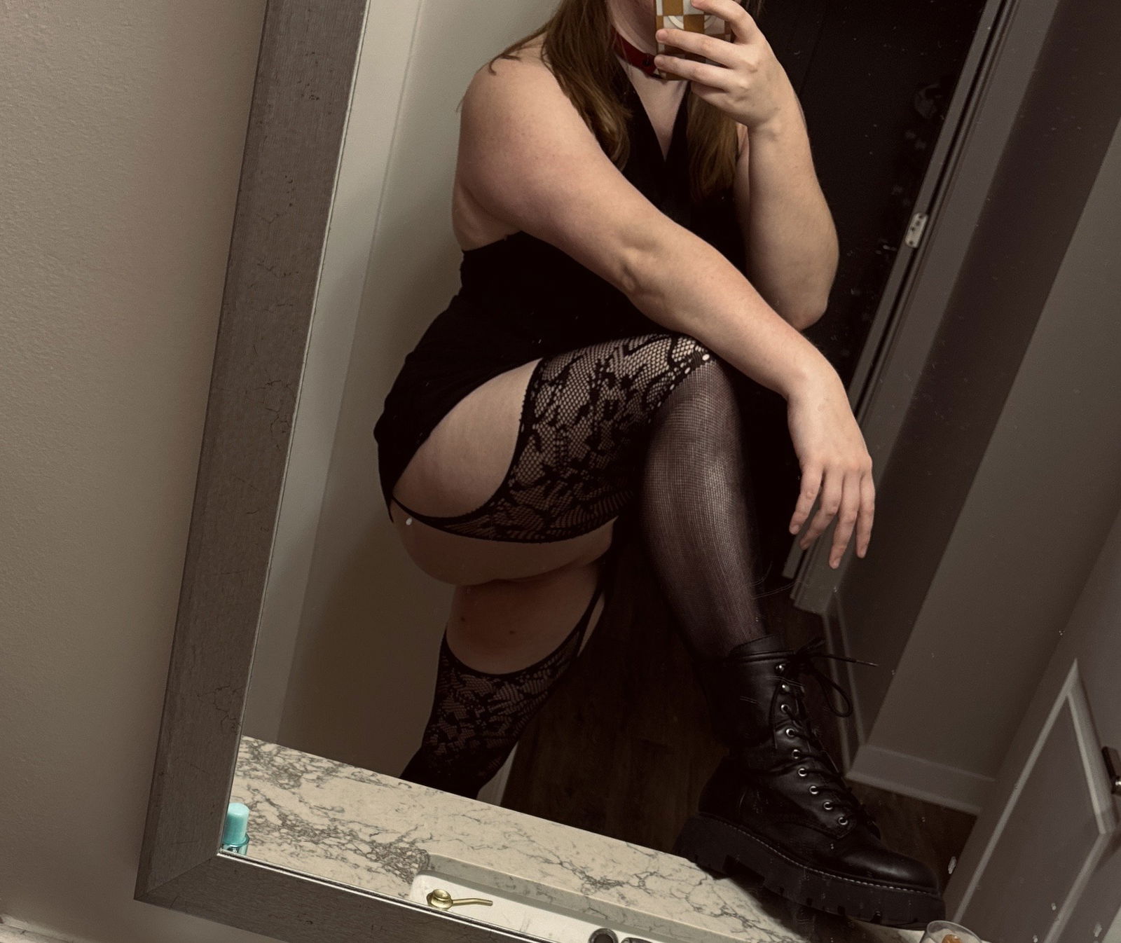 Album by thegoodestswitch with the username @thegoodestswitch, who is a verified user,  October 29, 2024 at 12:48 AM and the text says 'ugh I loved dressing with these tights and boot

#tights #boots #collar'