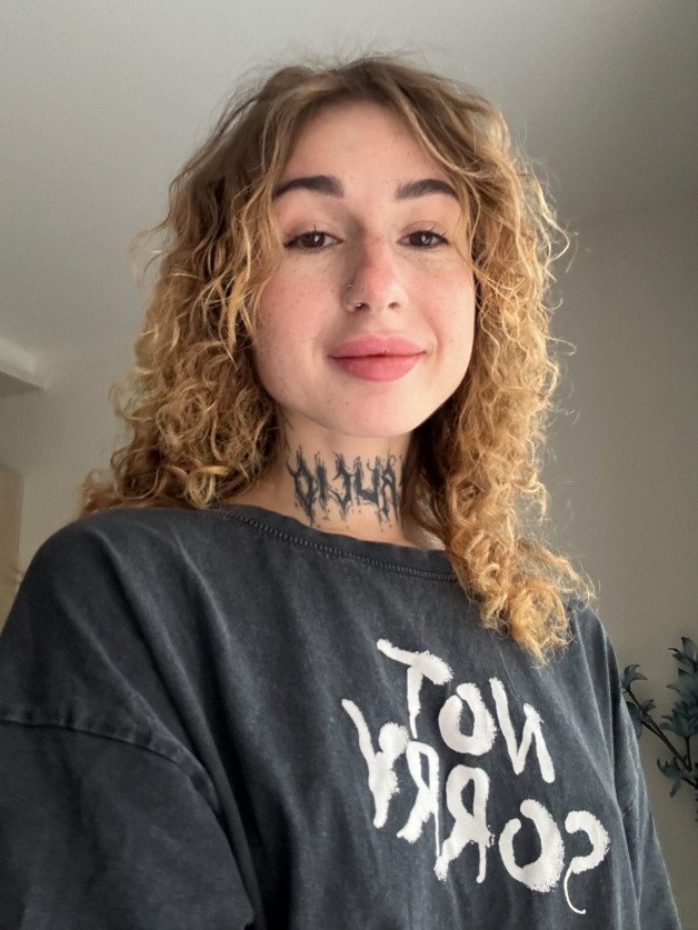 Photo by CurlyPolly with the username @CurlyPolly, who is a star user,  November 13, 2024 at 11:59 PM. The post is about the topic SFW Faces and the text says 'Mum always told me I'm a cutie <3'