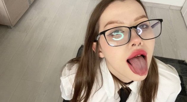 Photo by lunaelfy with the username @lunaelfy, who is a star user,  December 4, 2024 at 6:40 PM. The post is about the topic Amateurs and the text says 'Sticking out my tongue like a good girl'