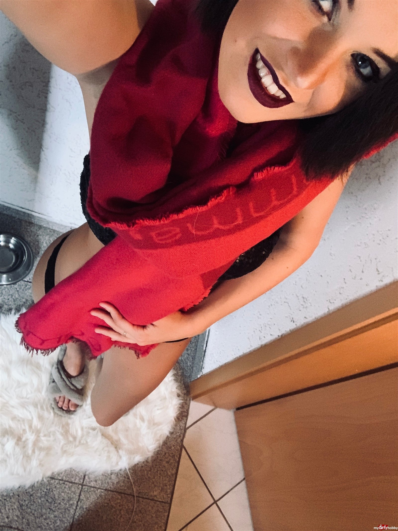Photo by MyDirtyHobby Emily with the username @MyDirtyHobby, who is a brand user,  November 11, 2019 at 3:00 PM. The post is about the topic European and the text says 'Check out the beautiful #JinKing !

Catch her on #MyDirtyHobby! 

#mdh #mydirtyhobby'