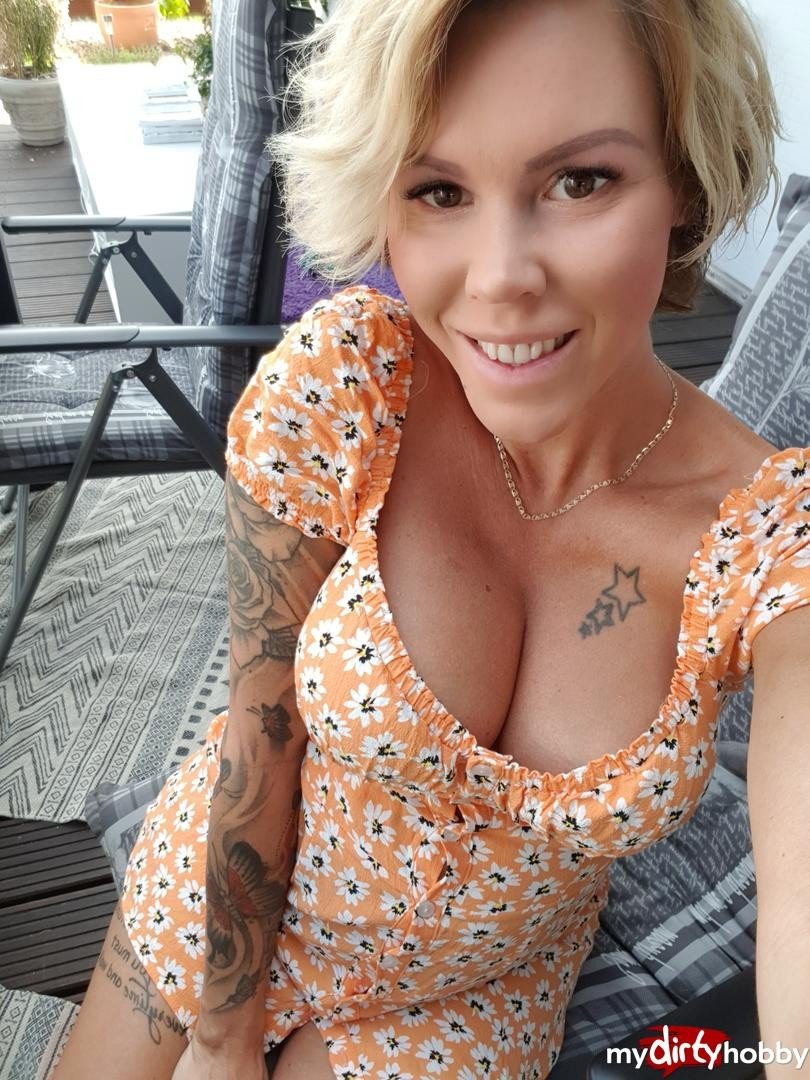 Photo by MyDirtyHobby Emily with the username @MyDirtyHobby, who is a brand user,  September 11, 2019 at 2:00 PM. The post is about the topic HD and the text says 'Get cozy with #LaraBergmann on #MyDirtyHobby

#mydirtyhobby #mdh'