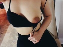 Photo by TamTam with the username @TamTam, who is a star user,  October 21, 2019 at 7:46 PM. The post is about the topic Titty Drop and the text says 'Bite me 
#sharesomeLove'