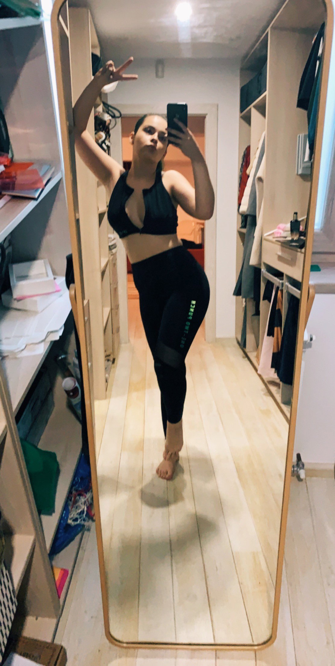 Photo by TamTam with the username @TamTam, who is a star user,  November 19, 2019 at 2:17 PM. The post is about the topic Beautiful Girls and the text says 'ready for the gym 
#recovery
#sharesomelove'