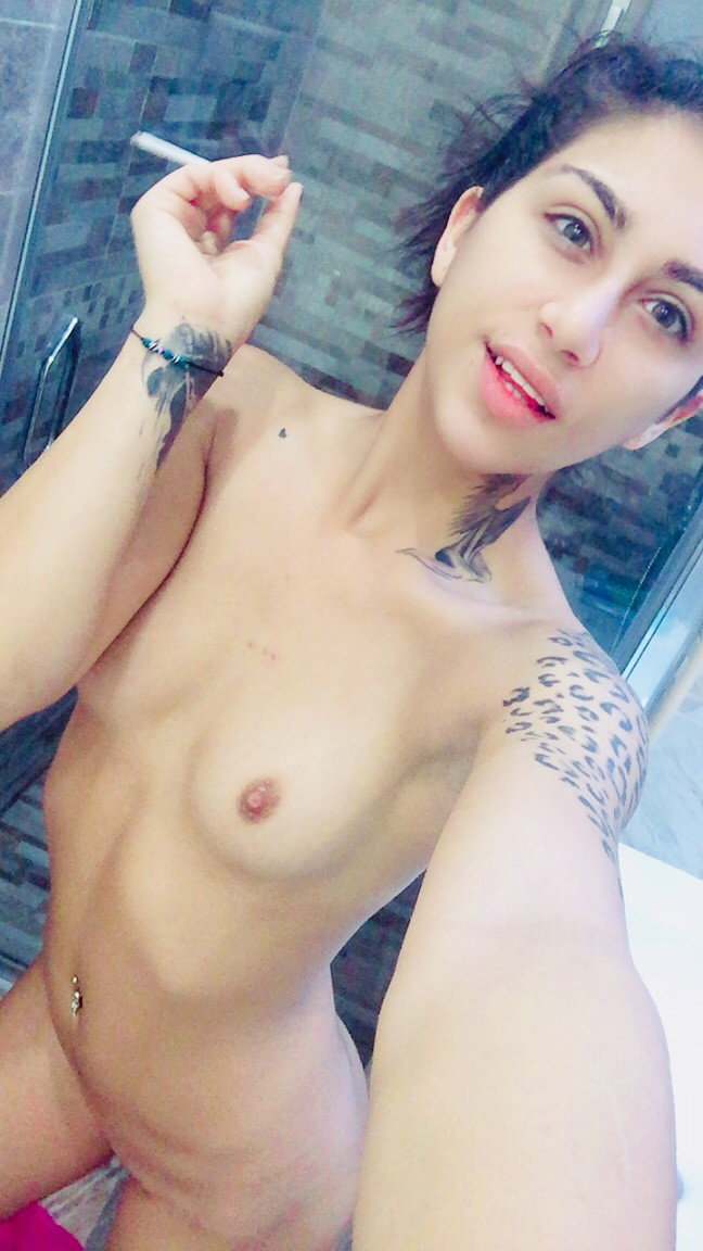 Photo by Aysha Rosse with the username @AyshaRosse, who is a star user,  November 8, 2018 at 3:08 AM. The post is about the topic Amateurs and the text says 'Good morning ! ?
#sharesome
#livejasmin
#sexy
#morning
#tatto'
