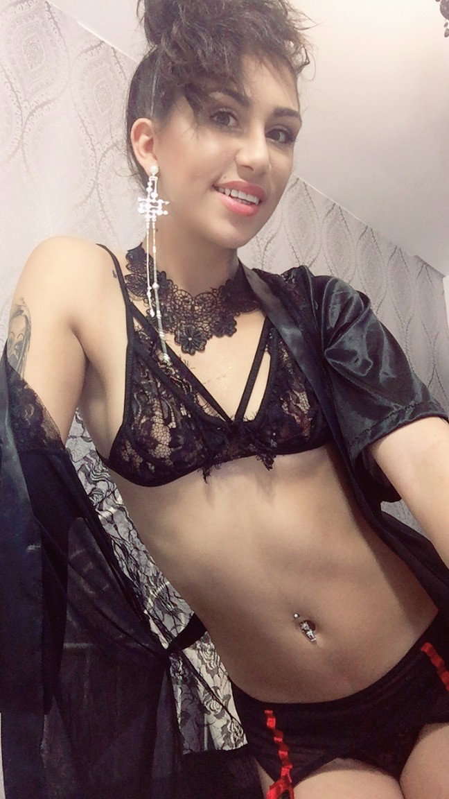 Photo by Aysha Rosse with the username @AyshaRosse, who is a star user,  November 8, 2018 at 10:19 AM. The post is about the topic Amateurs and the text says 'Innocent looking. But naughty as fuck! 
#sharesome
#livejasmin
#sexygirl
#petit
#hot'