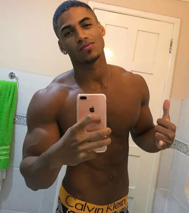 Photo by Loughboy with the username @Loughboy,  March 26, 2018 at 3:24 PM and the text says 'daddyforson5to25:Damn he hot as fuck 
Your damn right there&hellip;he is fine&hellip;'