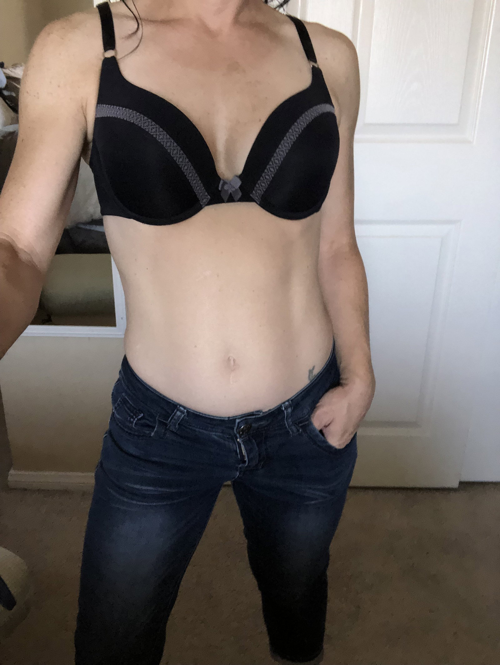 Photo by Havinfunx3 with the username @Havinfunx3, who is a verified user,  July 30, 2019 at 4:22 PM. The post is about the topic MILF and the text says 'San Diego slutwife looking to play! Single guys, couples or more!  Love big cock!!'