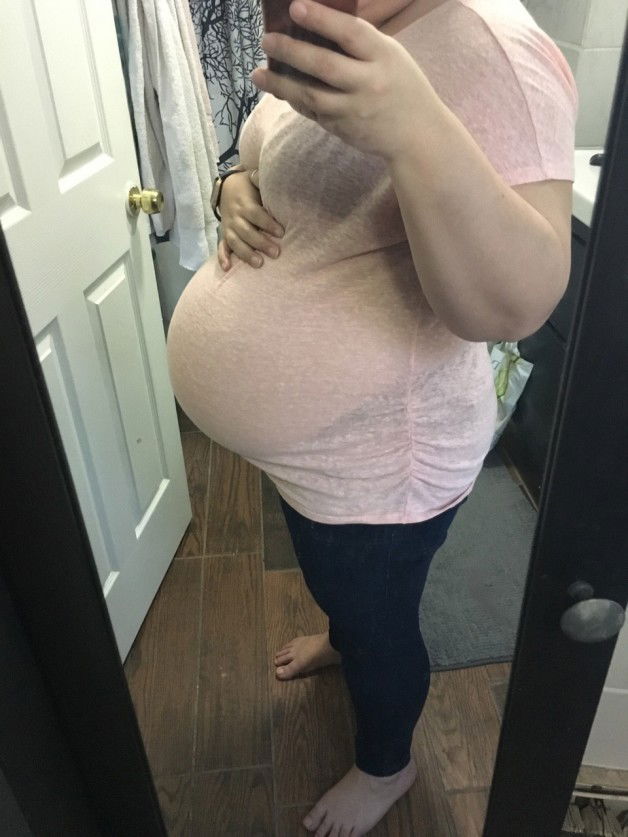 Photo by preggoalways with the username @preggoalways,  March 1, 2017 at 11:40 PM and the text says 'Some more pics from my last pregnancy; can&rsquo;t wait to do it again #preggoalways  #preggo  #pregnacy  #pregnant  #big  #belly'