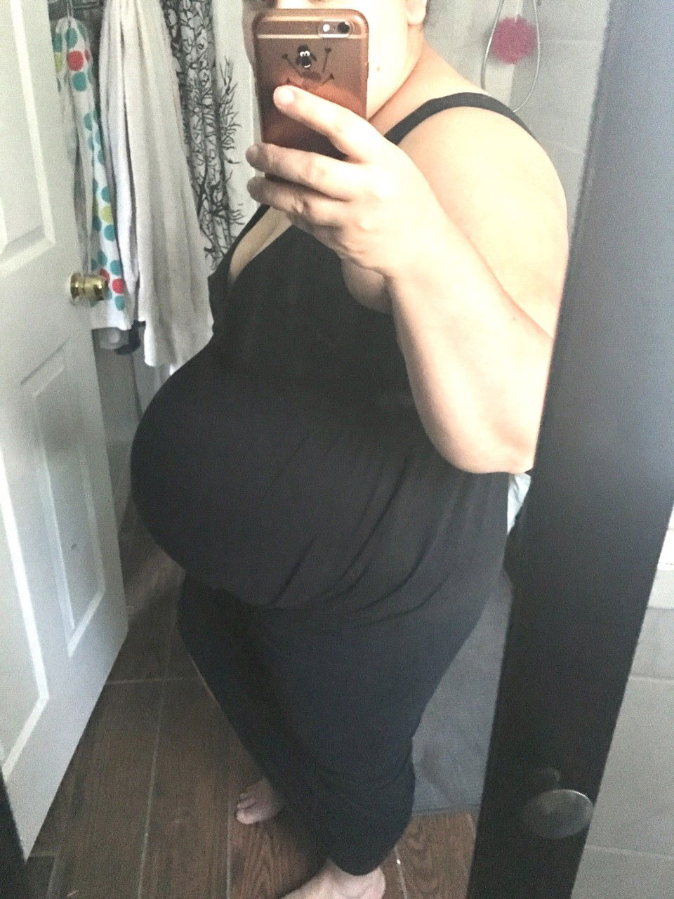 Photo by preggoalways with the username @preggoalways,  March 1, 2017 at 9:14 PM and the text says 'Some pics i haven&rsquo;t shared prior to this , enjoy !!!!! #preggoalways  #preggo  #pregnacy  #pregnant'