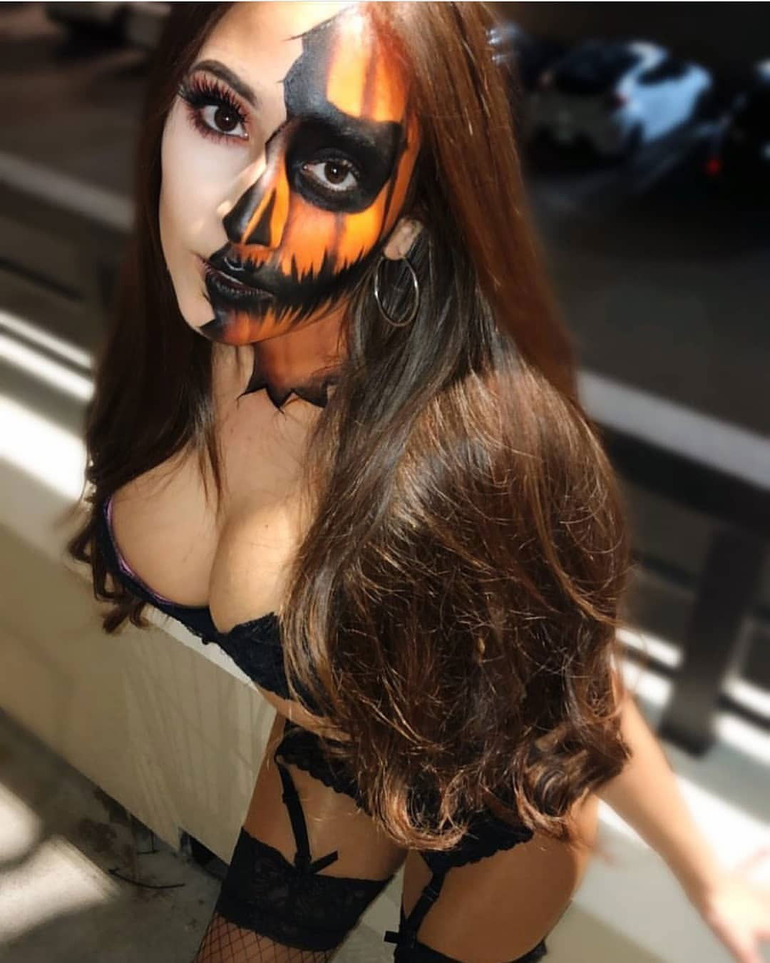 Photo by gazukull with the username @gazukull,  October 26, 2018 at 5:54 PM and the text says 'sibabes:#sibabes #HalloweenReady #bartender @ddthealien at @hifibars @hifibunnies #downtownscottsdale #az #instagood #nightlife #NightClub #modelstatus #ServiceIndustryBabes  (at Hi Fi Kitchen &amp;..'