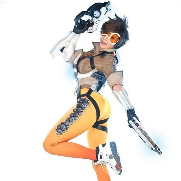 Photo by gazukull with the username @gazukull,  April 15, 2016 at 5:51 AM and the text says 'cosplay-queens:

Tasha, the leader of famous Korean cosplay team Spiral Cats, has recently released pics of her Tracer cosplay, and includes the new butt pose, a brilliant cosplay. #nerd #nerdgasm #nerdout #geek #geeky #geekout #dork #dorky #dorkie..'