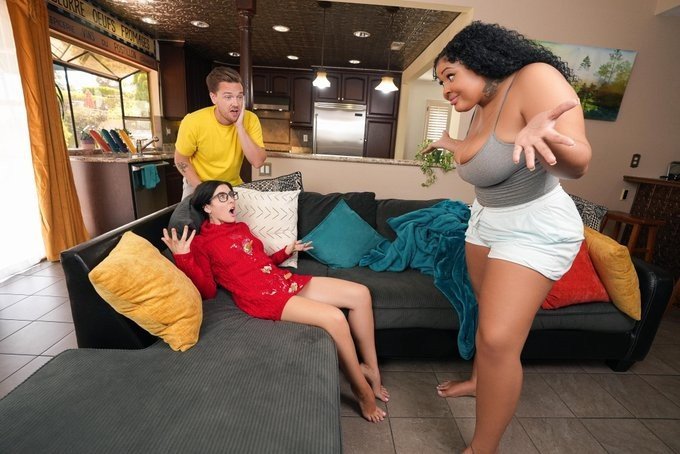 Photo by Brazzers with the username @Brazzers, who is a brand user,  August 19, 2022 at 11:30 AM. The post is about the topic Anal and the text says 'My GF's Roommate is THICC AF!
#SimoneRichards #TheodoraDay #KyleMason

👉 https://sharesome.com/get/thiccaf'