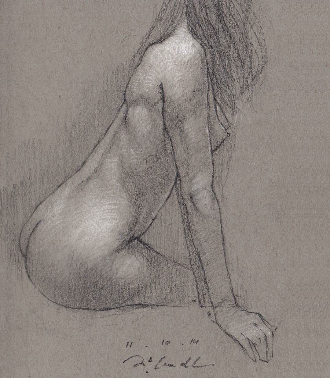 Photo by rysvdcafeq with the username @rysvdcafeq,  June 5, 2017 at 1:58 AM and the text says 'akramfadl:111014 previous 
#sketch #drawing #figurestudy #figurestudy #figuredrawing #figurativedrawing #figurativeart #modeldrawing #pencildrawing #graphite and #whitechalk on #Strathmore #strathmoreart #akramfadl'