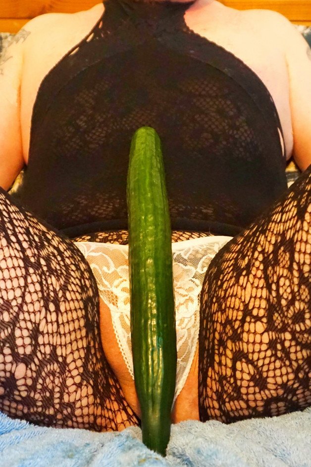 Photo by Spike50Kinky with the username @Spike50Kinky, who is a verified user,  December 20, 2023 at 2:01 PM and the text says 'I saw a 14inch / 35cm cucumber in the store... I thought it would be a challenge .'